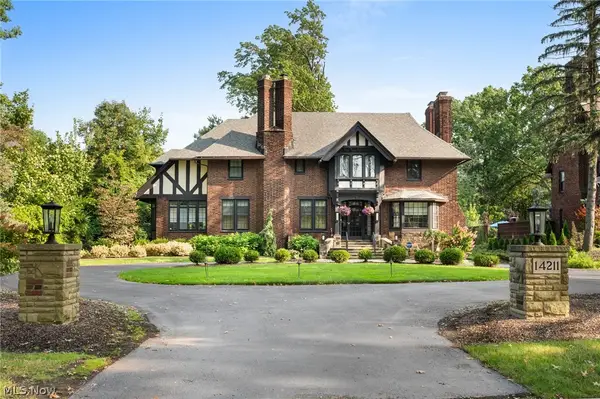 14211 Larchmere Boulevard, Shaker Heights, OH 44120