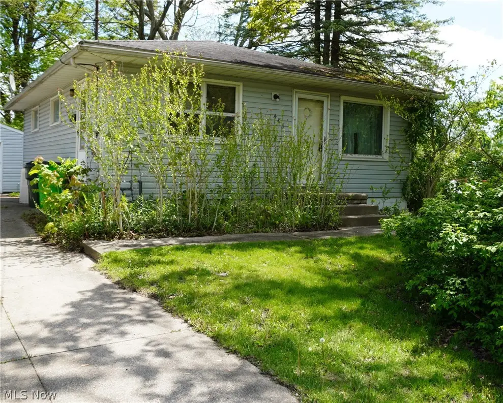 483 17th Nw Street, Barberton, OH 44203 - #1