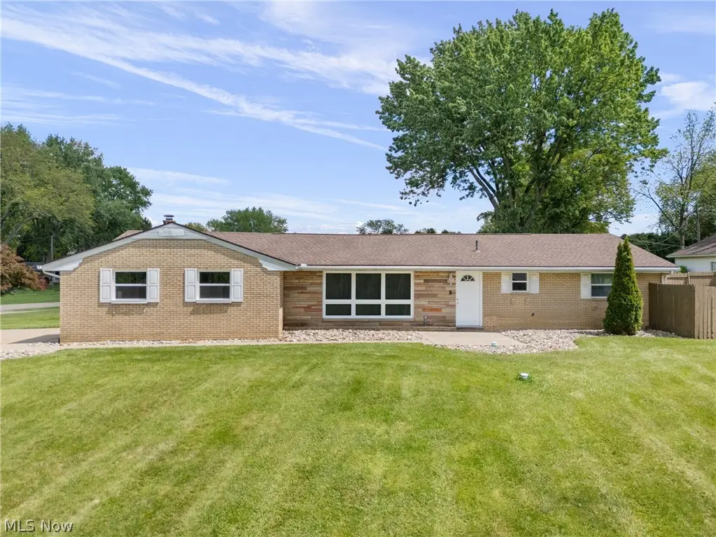5544 Fairwood Nw Avenue, North Canton, OH 44720 - #1