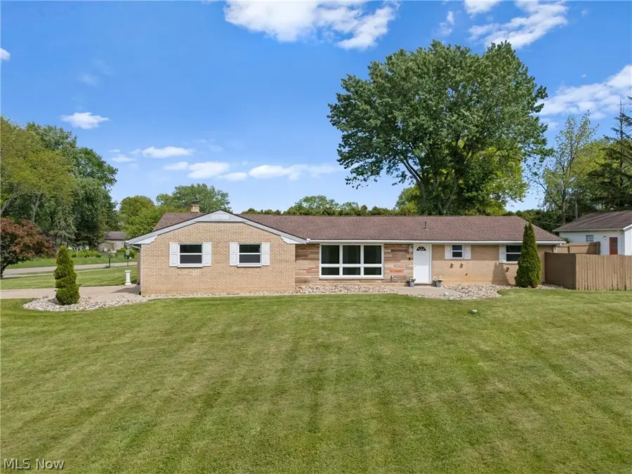 5544 Fairwood Nw Avenue, North Canton, OH 44720 - #2