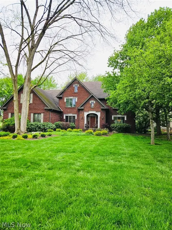 8615 Raintree Run, Poland, OH 44514