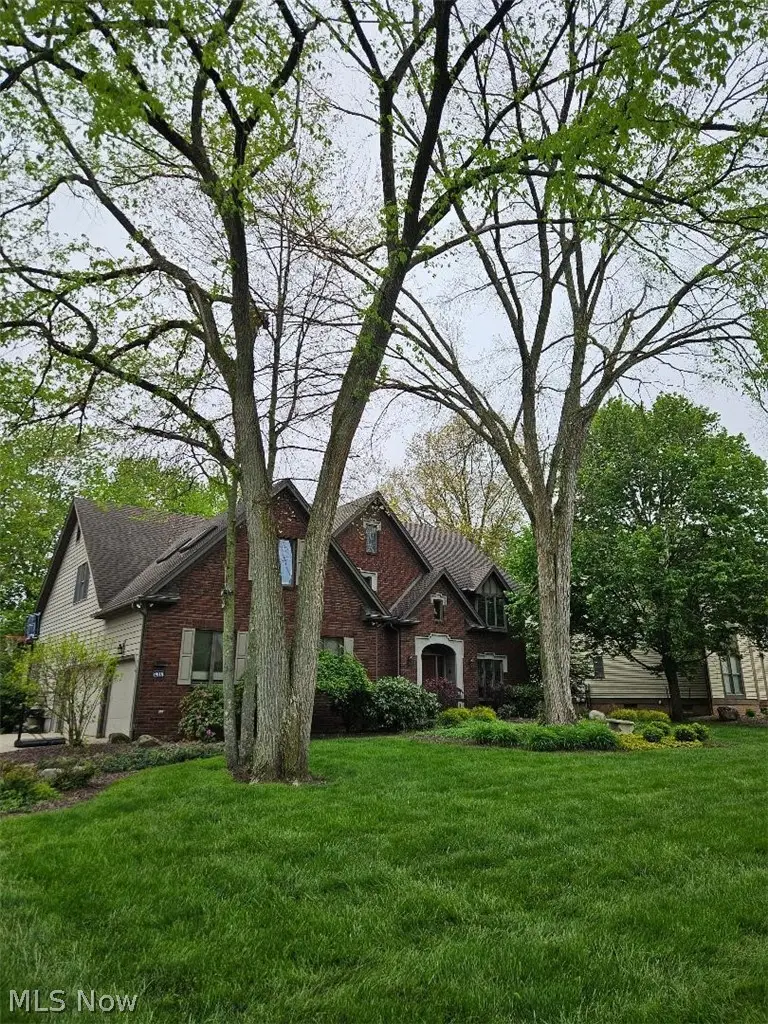 8615 Raintree Run, Poland, OH 44514 - #2