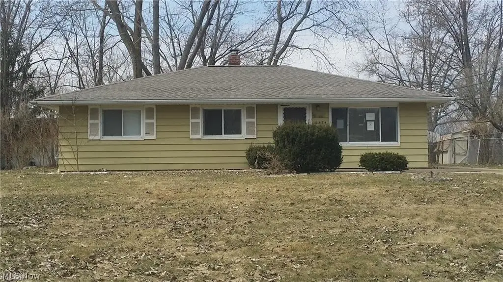 6574 Burton Drive, Brook Park, OH 44142 - #1