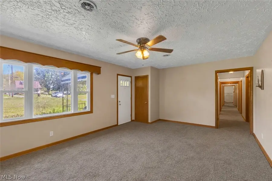 4556 Warren Sharon Road, Vienna, OH 44473 - #3