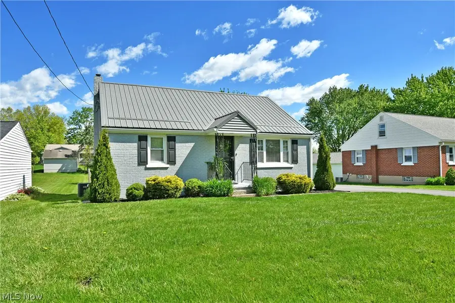 306 Glendola Nw Avenue, Warren, OH 44483 - #2