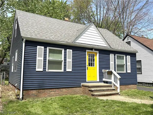 11804 Kensington Avenue, Cleveland, OH 44111