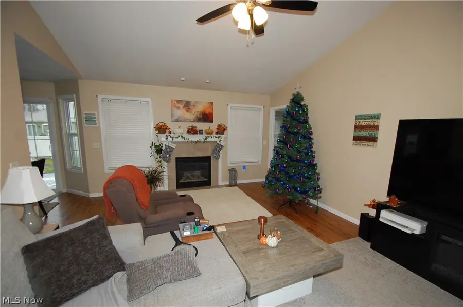 784 Elmwood Drive, Hubbard, OH 44425 - #2