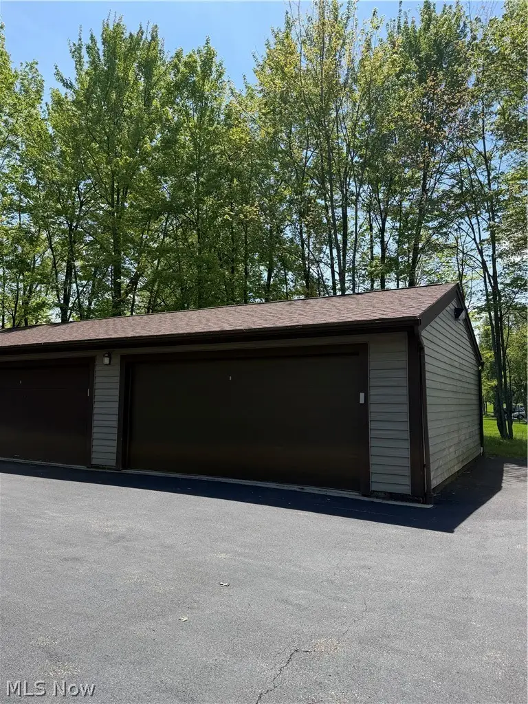 810 Nob Hill Drive #4, Niles, OH 44446 - #3