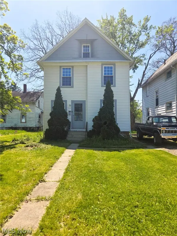 324 11th Street, Elyria, OH 44035