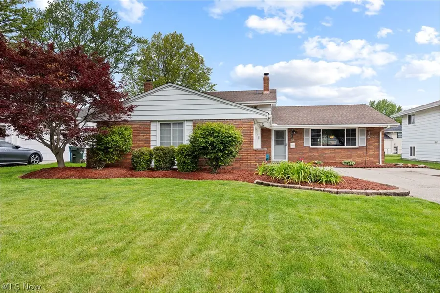 25082 Randall Drive, North Olmsted, OH 44070 - #2