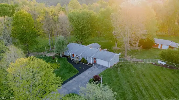 1416 Baird Se Avenue, Paris, OH 44669
