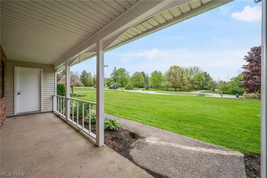 10471 Meadowhurst Lane, Chardon, OH 44024 - #3