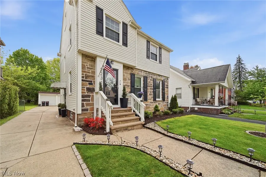 2231 Brockway Road, University Heights, OH 44118 - #2