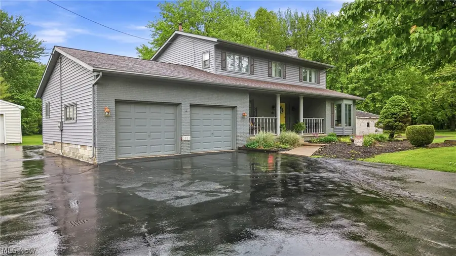 2821 Wilson Sharpsville Road, Cortland, OH 44410 - #2