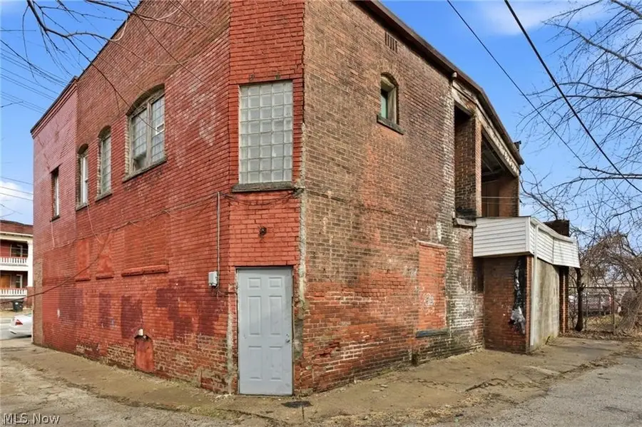 8834 Saint Clair Avenue, Cleveland, OH 44108 - #3