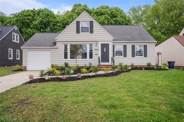 1291 Haverston Road, Lyndhurst, OH 44124
