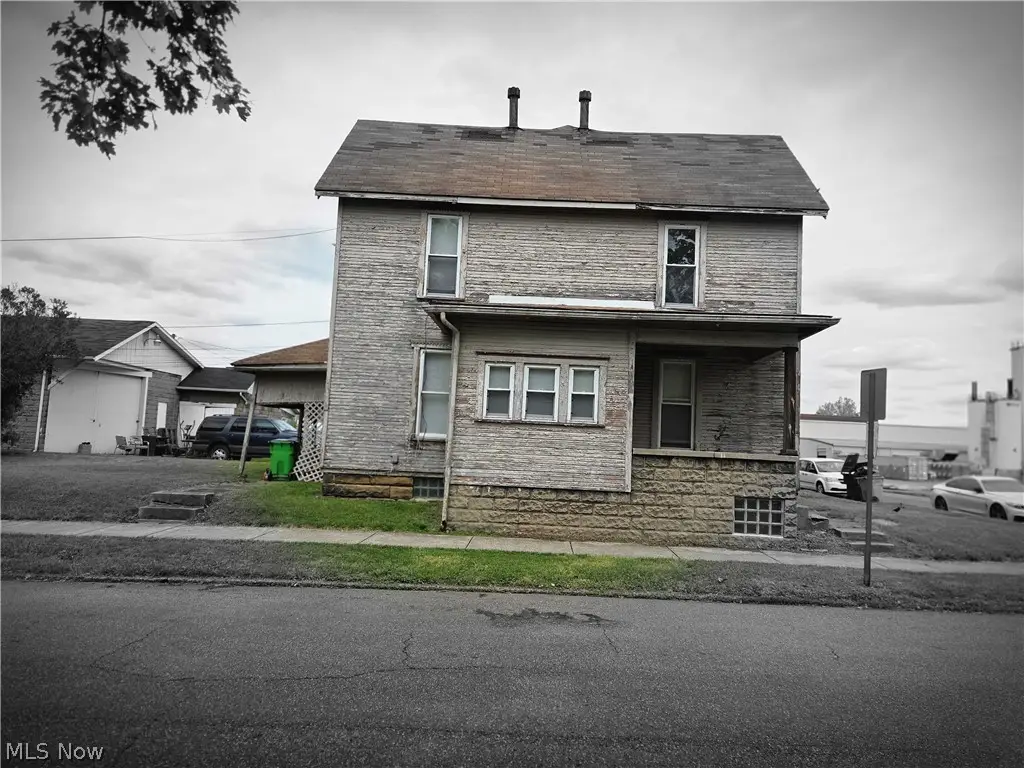 369/371 5th, Coshocton, OH 43812 - #1