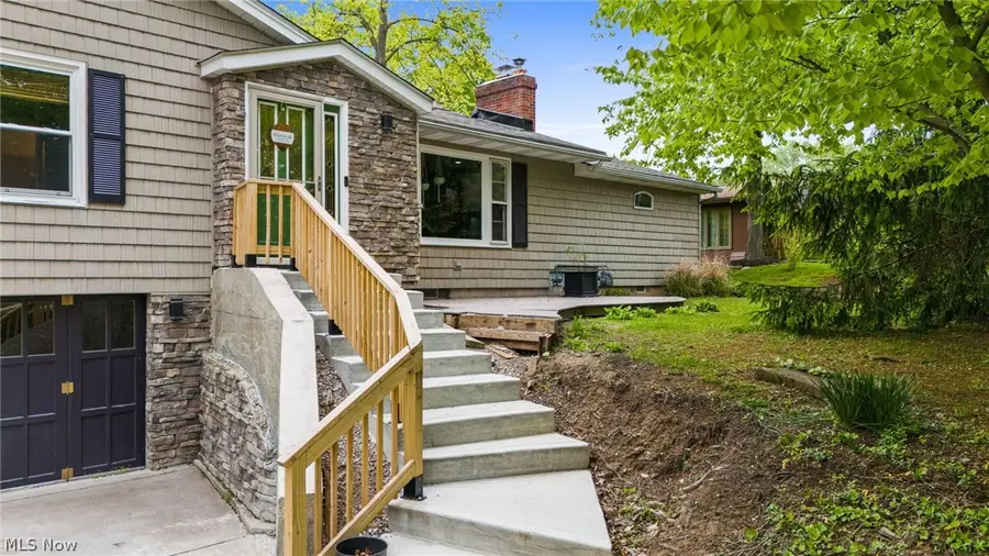 107 Hilltop Drive, Amherst, OH 44001 - #2