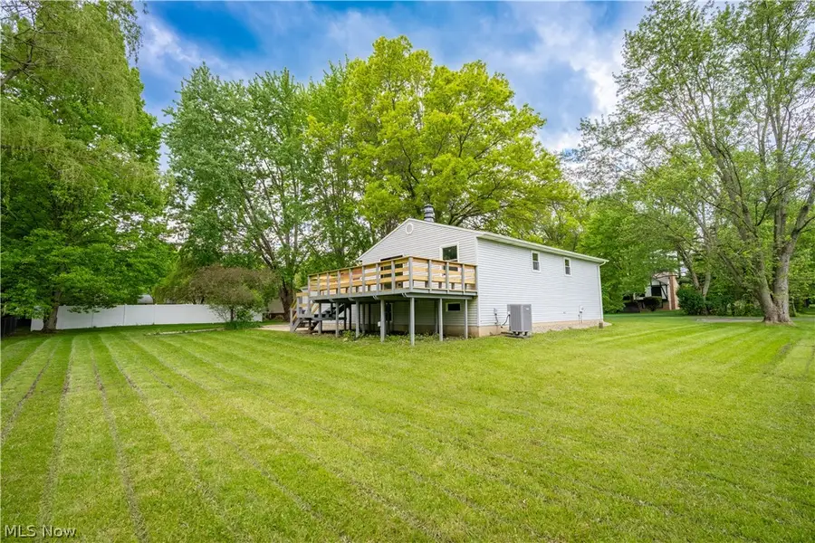 6518 Lorraine Nw Avenue, Massillon, OH 44646 - #3