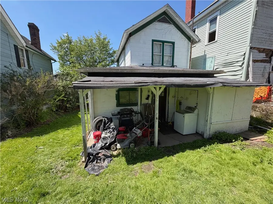 818 Riverview Street, East Liverpool, OH 43920 - #2