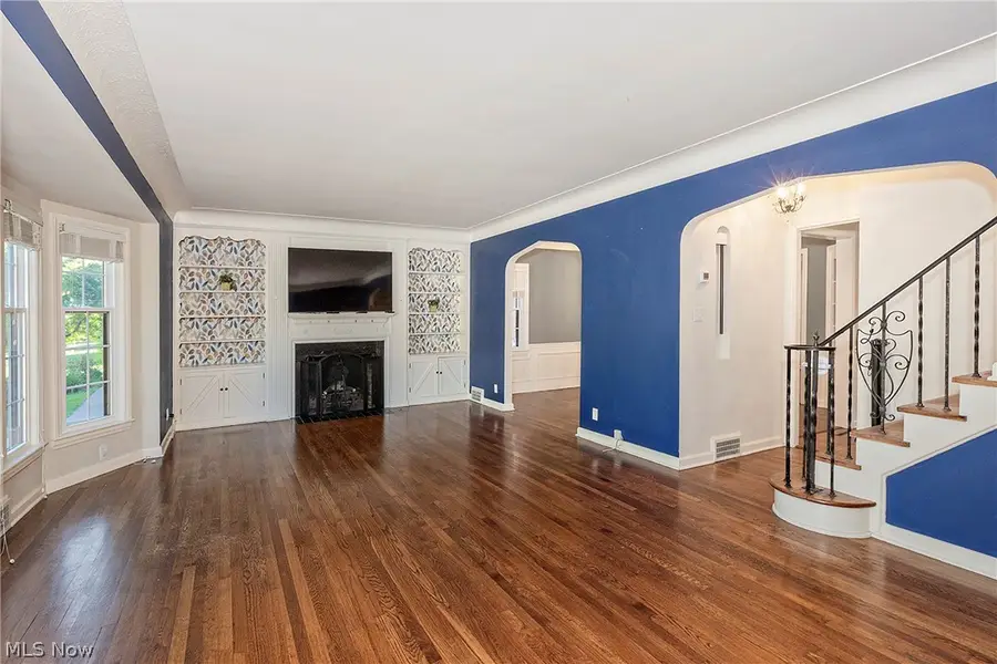 2619 Traymore Road, University Heights, OH 44118 - #3