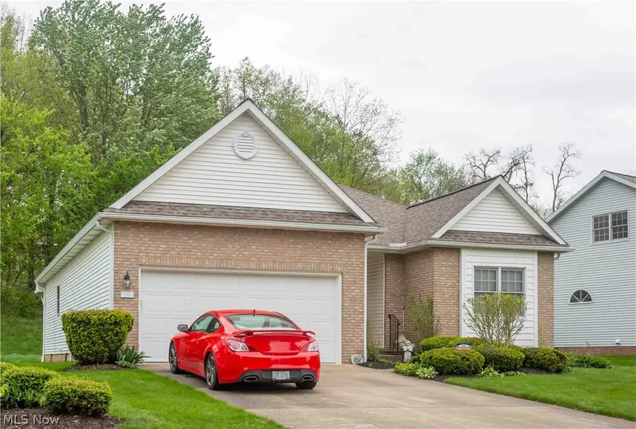 658 Ridgecliff Street #6, Tallmadge, OH 44278 - #2