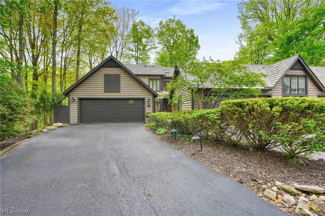 15 Hidden Valley, Rocky River, OH 44116 - #1