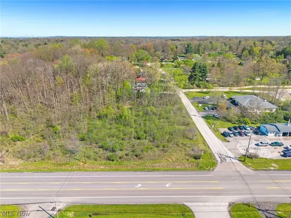 Aurora Road, Sagamore Hills, OH 44067