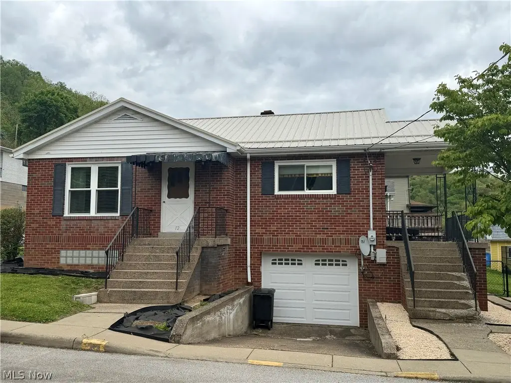12 Cross Street, Bridgeport, OH 43912 - #1