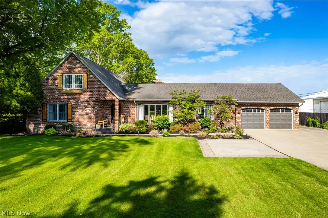 4802 Center Road, Avon, OH 44011 - #1