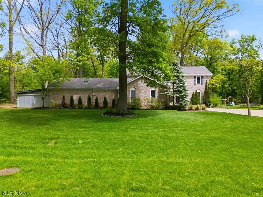 3190 Inwood Nw Drive, Massillon, OH 44646 - #2