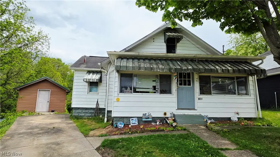901 & 903 Lenore Street, Parkersburg, WV 26101 - #2