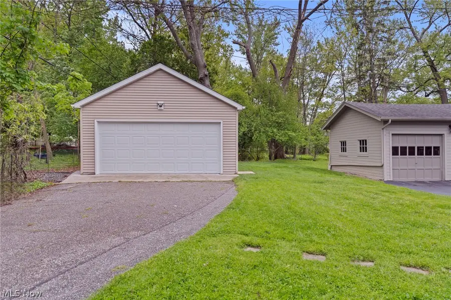 3504 E Scarborough Road, Cleveland Heights, OH 44118 - #3