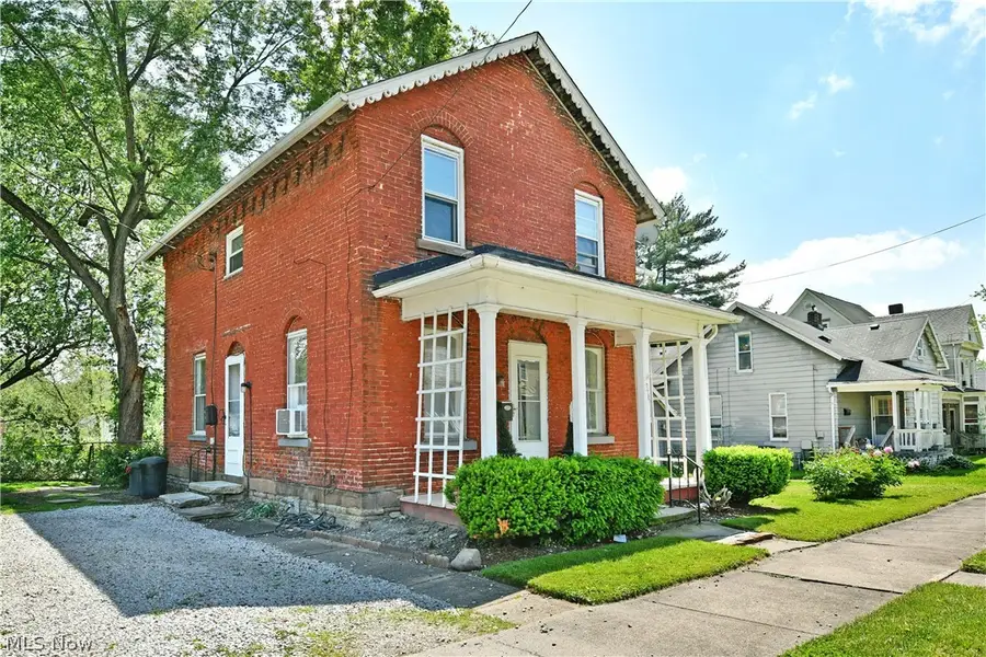 315 W Park Avenue, Niles, OH 44446 - #2