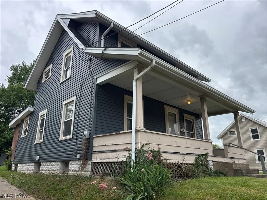 1713 Regal Ne Avenue, Canton, OH 44705 - #2