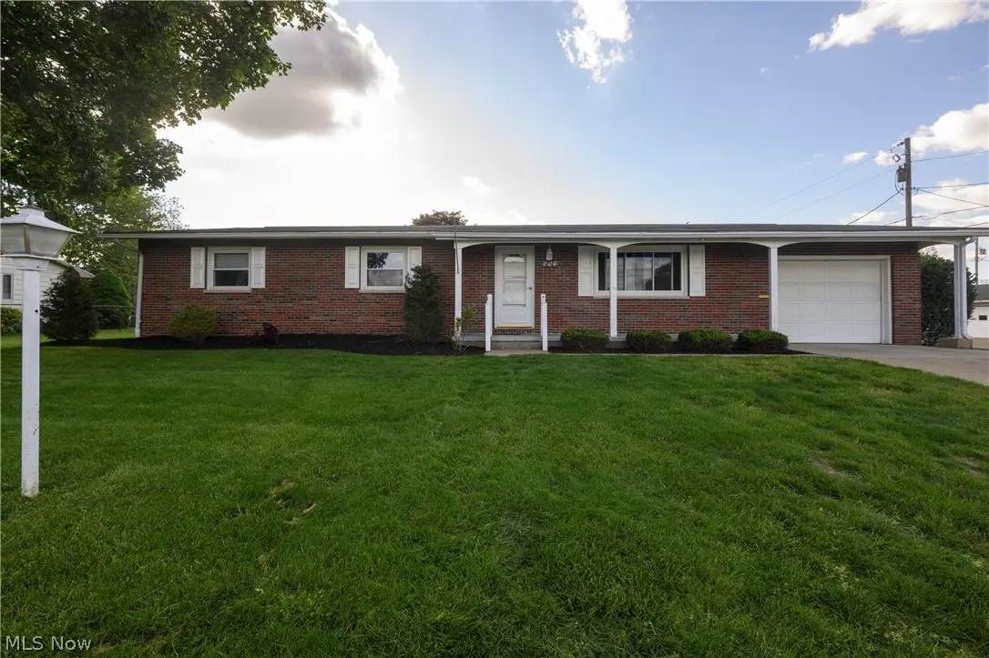804 4th Se Street, New Philadelphia, OH 44663 - #1