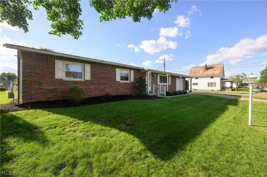 804 4th Se Street, New Philadelphia, OH 44663 - #2