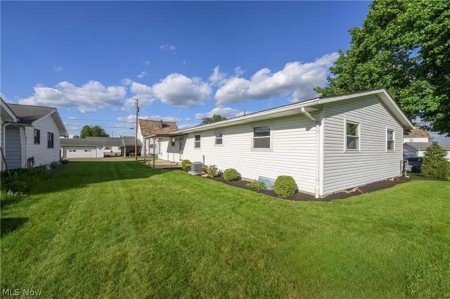 804 4th Se Street, New Philadelphia, OH 44663 - #3
