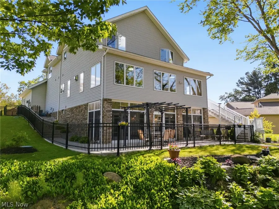 108 Spruce Nw Drive, North Canton, OH 44720 - #2