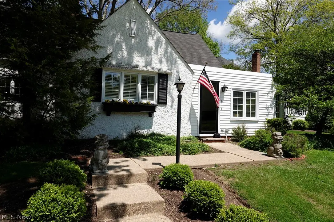 14661 Hillbrook N Lane #4, Chagrin Falls, OH 44022 - #1