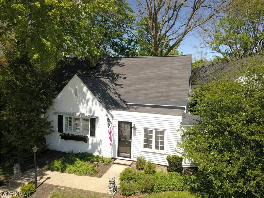 14661 Hillbrook N Lane #4, Chagrin Falls, OH 44022 - #2