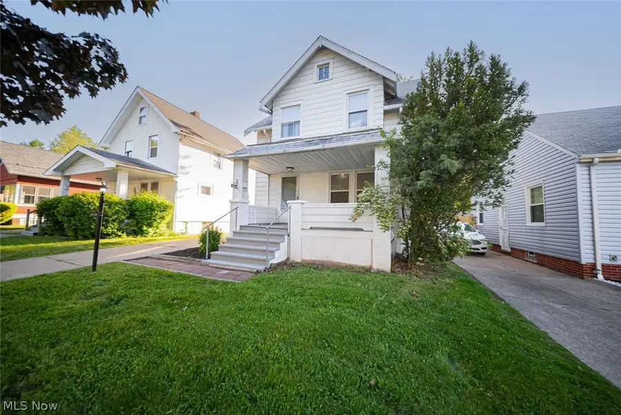 1524 E 221st Street, Euclid, OH 44117 - #2