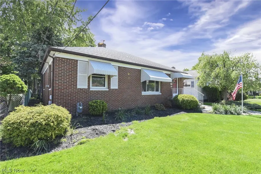 6483 Fernhurst Avenue, Parma Heights, OH 44130 - #3
