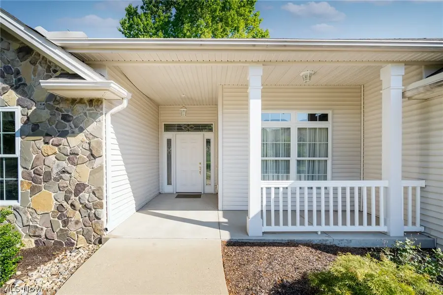 987 W Martin Avenue, Amherst, OH 44001 - #3