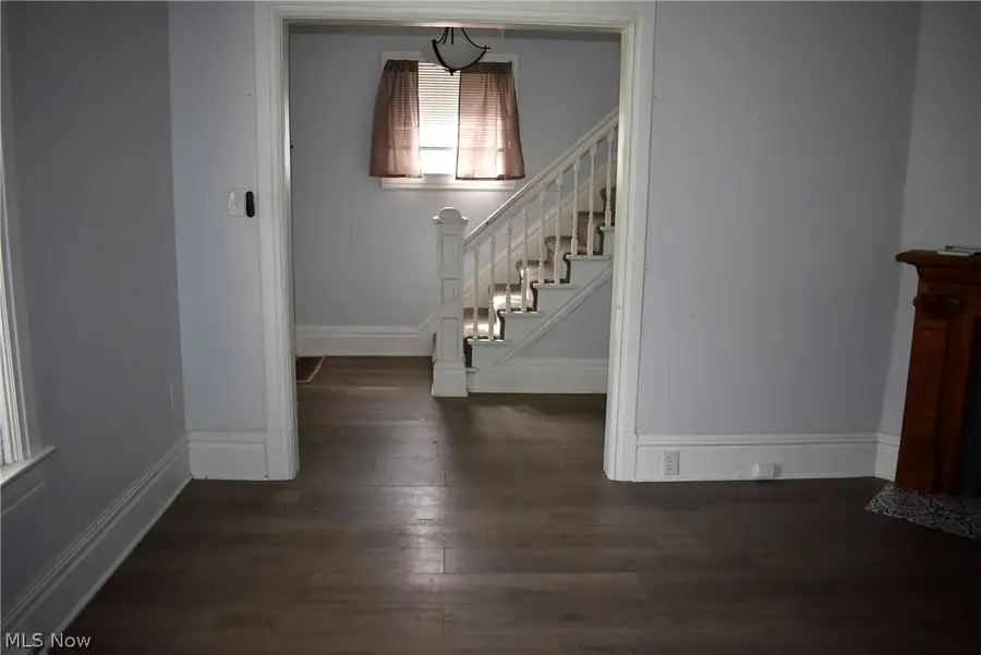 246 E 7th Street, Salem, OH 44460 - #3