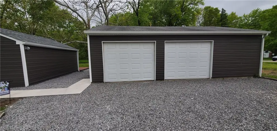 724 Briggs Road, Leavittsburg, OH 44430 - #3