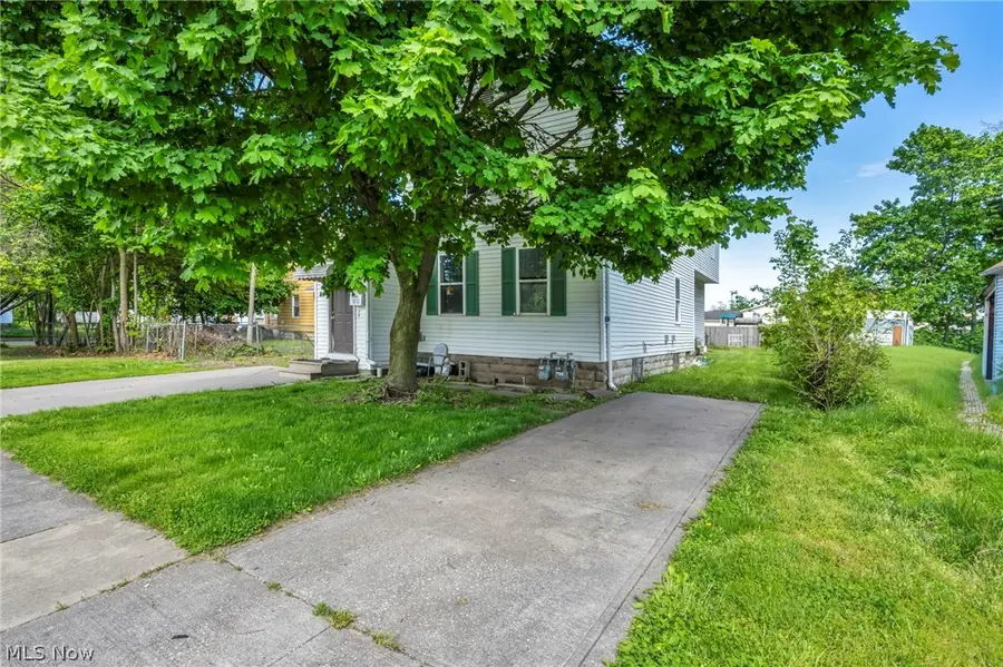 1813 Lexington Avenue, Lorain, OH 44052 - #3