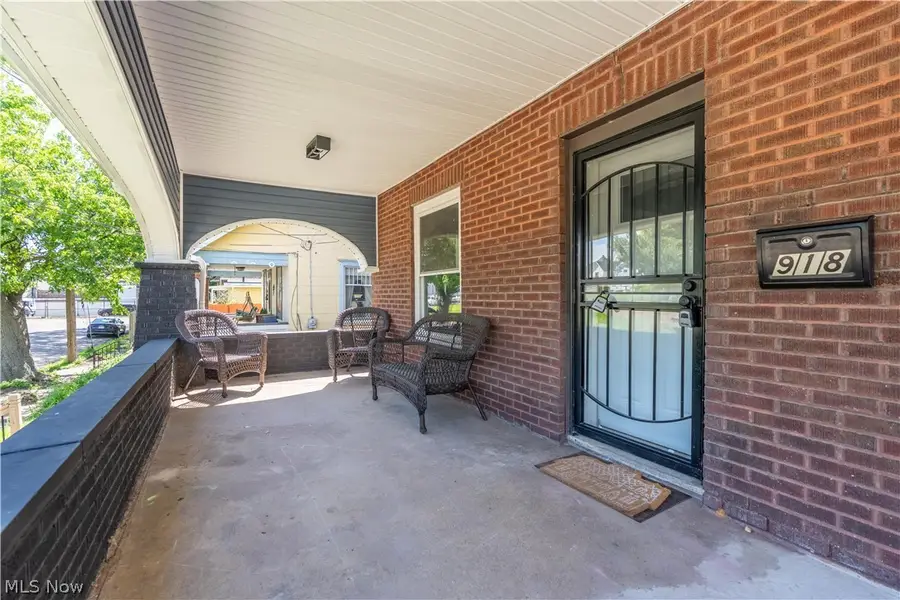 918 15th Nw Street, Canton, OH 44703 - #3