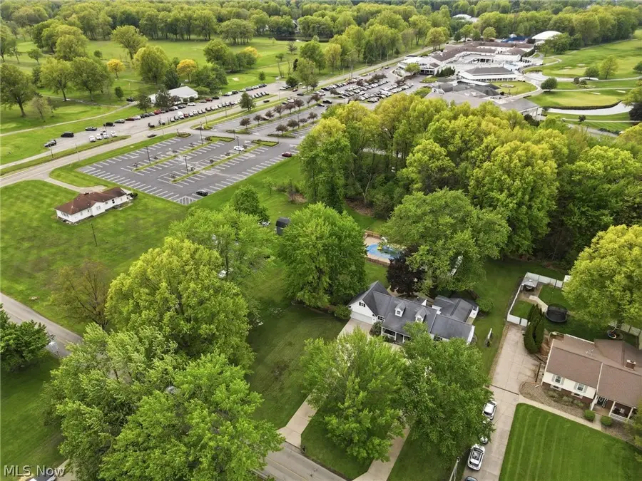 175 Henn Hyde Ne Road, Howland, OH 44484 - #3