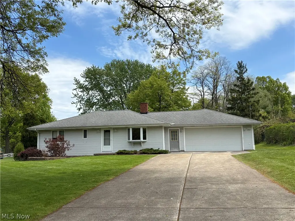 2821 Trabar Drive, Willoughby Hills, OH 44092 - #1